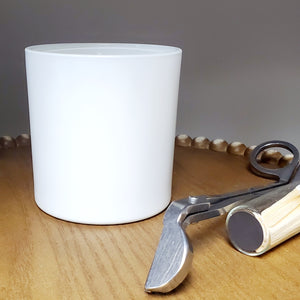 11 ounce - 24/ Wholesale units in White, Black  with metal lid